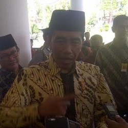 Jokowi Dorong Gubernur Segera Cairkan Anggaran Triliunan Nganggur di BPD