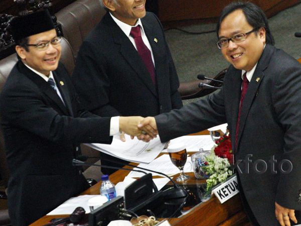 Menkeu Hadiri Rapat Paripurna DPR