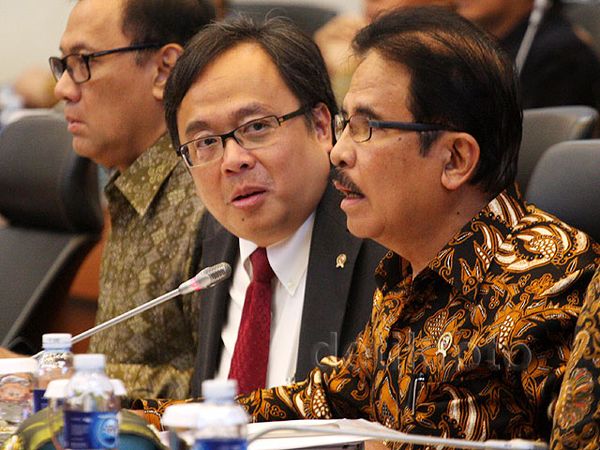 Bambang Brodjo, Agus Marto dan Sofyan Djalil Rapat dengan Banggar