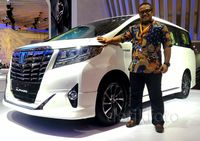 Alphard Hybrid, MPV Mewah Seharga Rp 1,3 Miliar