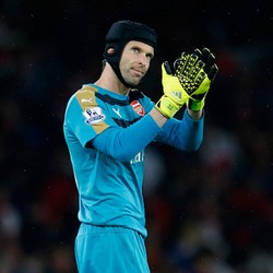 Cech Masih Yakin Arsenal Mampu Bersaing Buru Titel