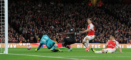 Petr Cech Mengembalikan Reputasinya