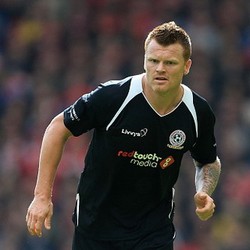 Main di Liga India, Riise Dilatih Roberto Carlos