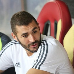 Terkait Rumornya ke Arsenal, Benzema: Madrid adalah Rumahku