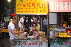 China Makin Aktif Kembangkan Industri Makanan Halal