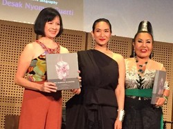 Happy Salma Garap Biografi Seniman Perak Asal Bali 4 Tahun