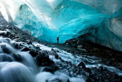 Wow! Markas Superman Sungguhan Ada di Alaska