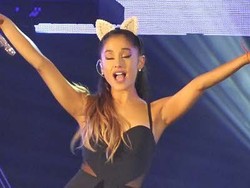 Terharu! Ariana Grande Nangis Lihat Animo Penggemar Indonesia