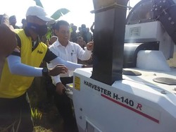 Tanpa Melalui Tender, Bantuan Alsintan ke Petani Jauh Lebih Banyak