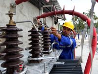 16 Desa di Ujung Maluku Mulai Dialiri Listrik