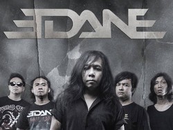 Di Balik Racun Kau Pikir Kaulah Segalanya Edane