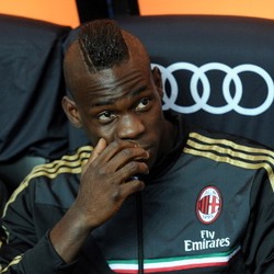Kembali ke Milan, Balotelli Harus Teken Klausul Anti-Skandal