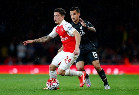 Bellerin Siap Bersaing dengan Debuchy