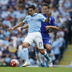 Tekad Jesus Navas Pertahankan Posisi di Starting XI City