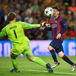 Messi Sabet Penghargaan Gol Terbaik UEFA