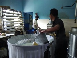 Sentra IKM Modern Ini Olah Kedelai Jadi Ribuan Potong Tahu Tempe/Hari