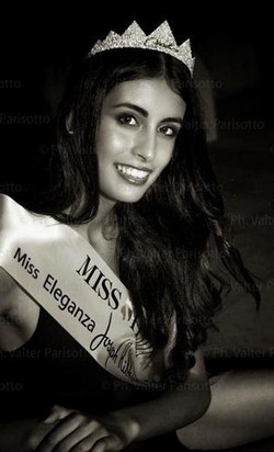 Foto: Ikut Kontes Miss Italy, Wanita Ini Dikecam karena Pakai Bikini