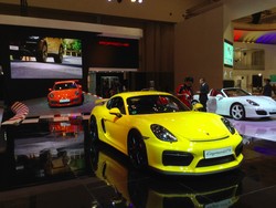 Dua Mobil Baru Porsche Tersedia Kuartal Pertama 2016