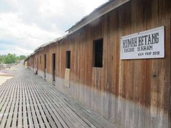Rumah Betang, Muat Diisi 50 Keluarga Suku Dayak