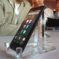 Mantan CEO Apple Umbar Android Murah