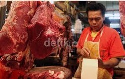 Bulog akan Impor 10.000 Ton Daging Beku