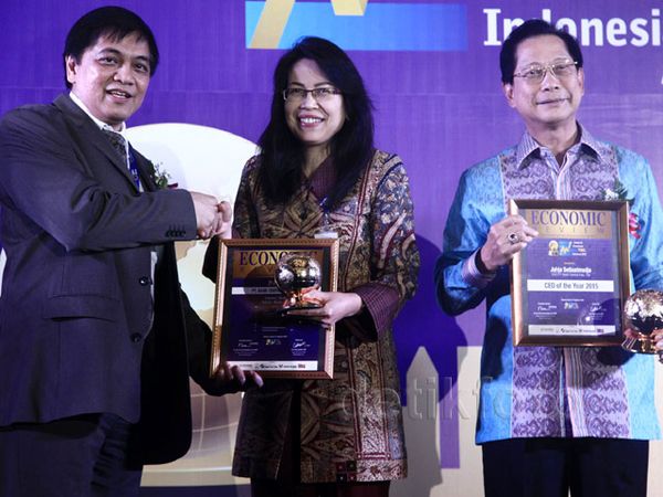 BCA Terima Dua Penghargaan