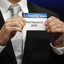 Madrid Incar Posisi Juara Grup