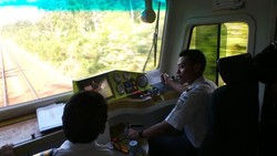 KAI Akan Gunakan LNG untuk Bahan Bakar Kereta Api