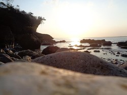 Deretan Pantai Cantik di Kebumen, Tak Kalah dengan Gunungkidul