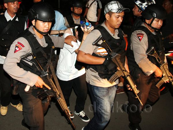 Polisi Tangkap 30 WN Taiwan dan 3 WNI