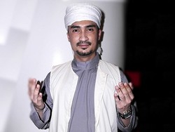 Aktor Reza Pahlevi Resmi Akhiri Masa Lajang