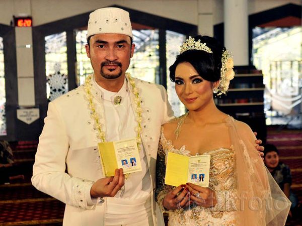 Aktor Reza Pahlevi Resmi Menikah