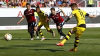 Namun setelah itu Dortmund mengamuk dengan mencetak 7 gol, dengan 3 di antarnya dicetak Marco Reus. REUTERS/Michaela Rehle.