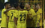 Dortmund Mengamuk di Signal-Iduna-Park