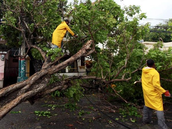 Badai Erika Hantam Dominika, 20 Orang Tewas