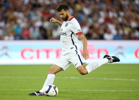 Di Hari Ulang Tahunnya, Motta Putuskan Bertahan di PSG