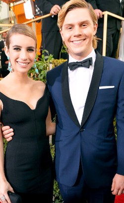 2 Bulan Putus, Emma Roberts Balikan Lagi dengan Tunangannya?