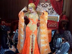 Video Klip Single Terbaru Hiara Cleopatra Bertabur Emas