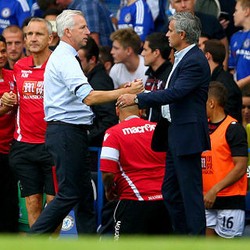 Tim dengan Manajer P Kembali Jegal Mourinho