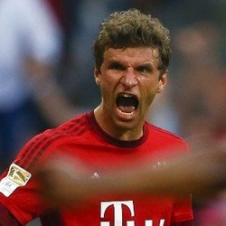 Mueller Tandai Penampilan ke-200 di Bundesliga dengan Gaya