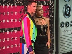 CL 2NE1 Eksis di Karpet Merah MTV VMA 2015