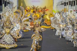 Meriahnya Jember Fashion Carnaval 2015