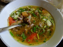 Bukan Empal Gentong, Ini Empal Asem yang Wajib Coba di Cirebon