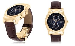 Smartwatch LG Dilapisi Emas dan Diikat Kulit Aligator