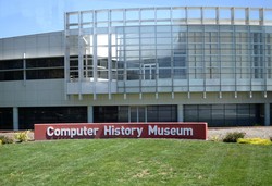 Komputer Tertua dan Apple Pertama di Dunia