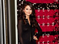 Selena Gomez, Sederhana tapi Cantik Banget