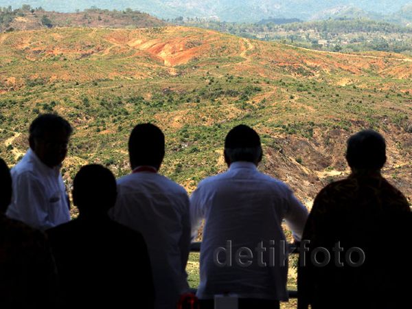 Menteri PU Resmikan Pengisian Air Waduk Jatigede