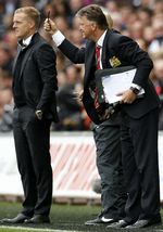 Swansea Tundukkan MU 2-1