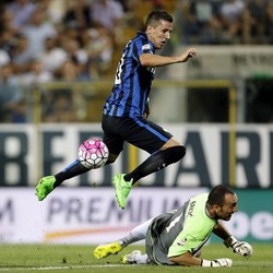 Dua Gol Jovetic Menangkan Inter