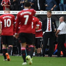Dikalahkan Swansea, MU Takkan Lakukan Pembelian Panik